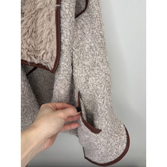 Love Tree Sherpa & Fur Open Vest | Small (fits larger) - Picture 4 of 7